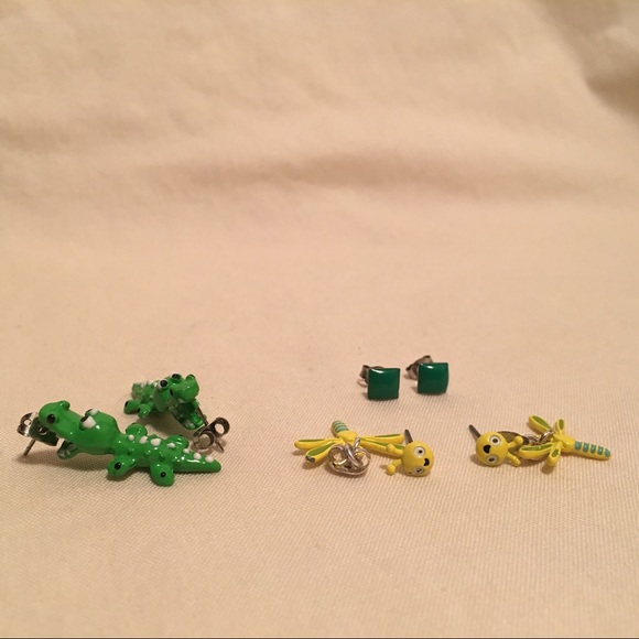 Alligator, Dragonfly & Green Square Earrings - Picture 2 of 6